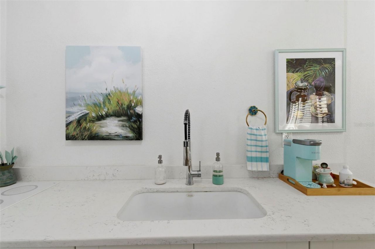 130 4th Avenue N, Unit 106, Saint Petersburg, FL 33701 Photo