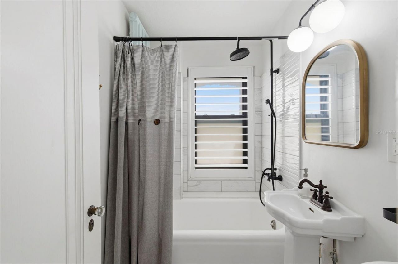 130 4th Avenue N, Unit 106, Saint Petersburg, FL 33701 Photo