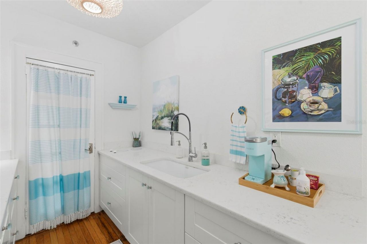 130 4th Avenue N, Unit 106, Saint Petersburg, FL 33701 Photo