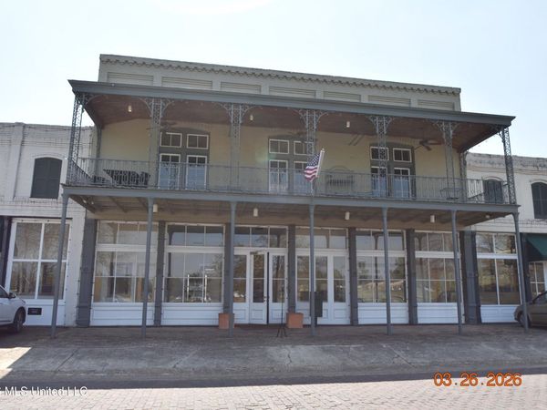 111 W Front Street, Greenwood, MS 38930
