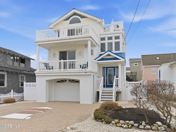 514 N Atlantic Avenue, Beach Haven, NJ 08008