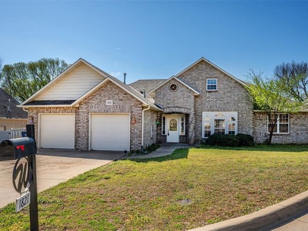 1821 E Birchwood Court, Stillwater, OK 74075