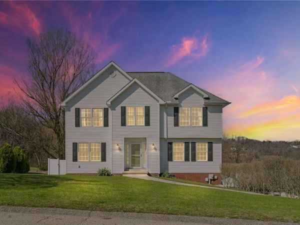 327 Garden Hill Dr, Tarentum, PA 15084