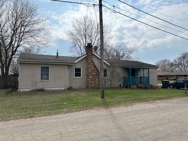 1025 E 1st Street , Coal City, IL 60416