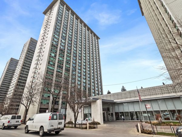 3600 N Lake Shore Drive, Unit 2205, Chicago, IL 60613
