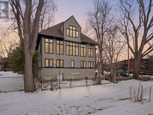 53 Scrivens Street, Ottawa, ON K2B8M6