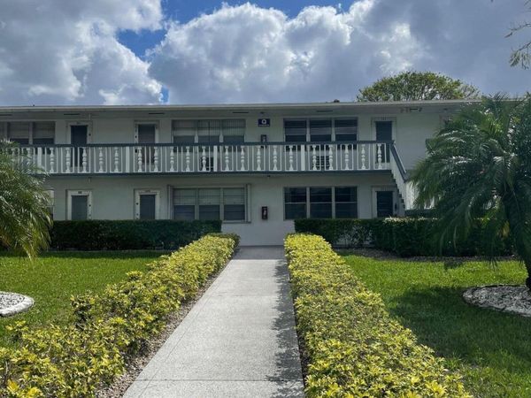 376 Windsor Q, West Palm Beach, FL 33417