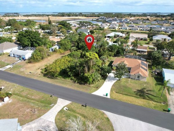 139 S Wimbrow Drive, Sebastian, FL 32958