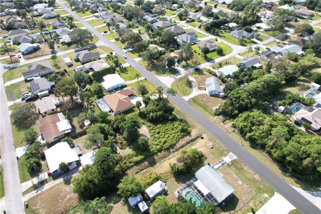 139 S Wimbrow Drive, Sebastian, FL 32958 Photo