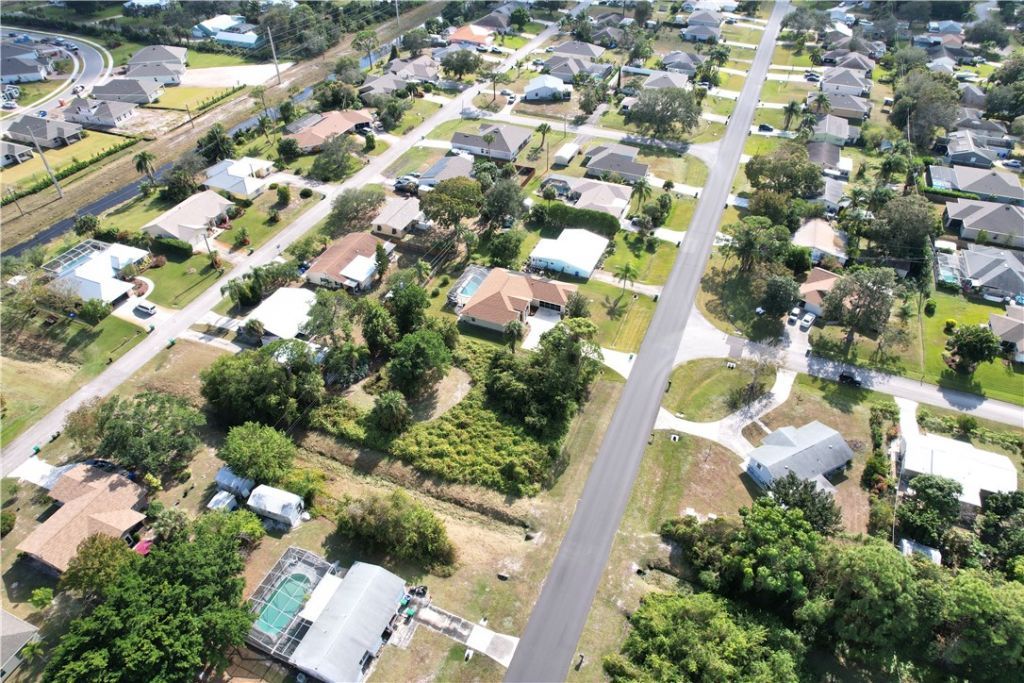 139 S Wimbrow Drive, Sebastian, FL 32958 Photo