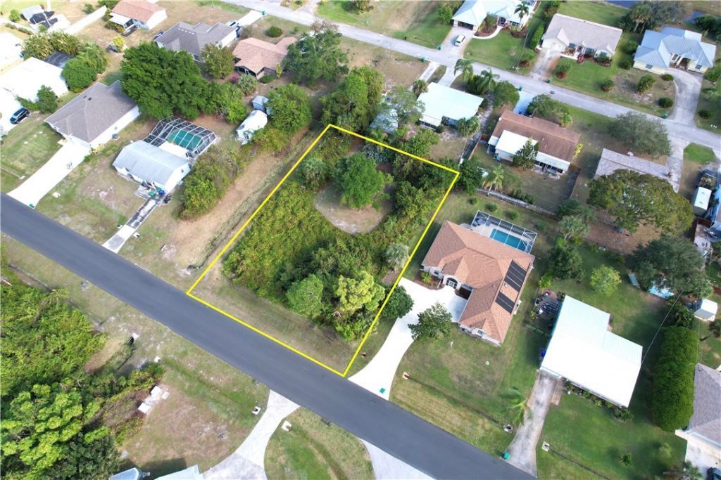 139 S Wimbrow Drive, Sebastian, FL 32958 Photo