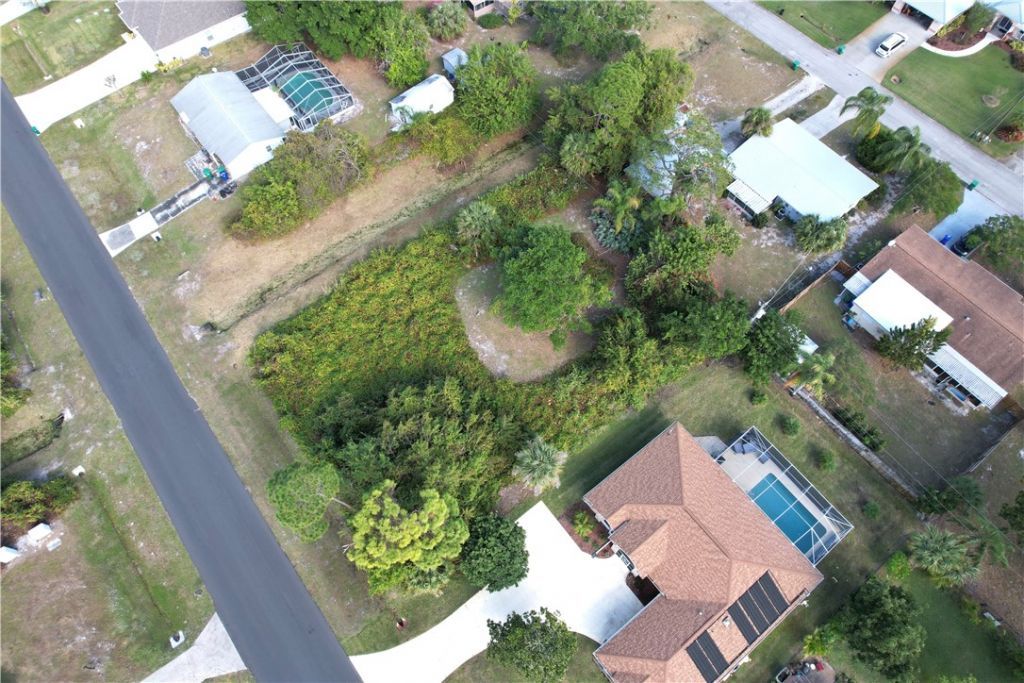 139 S Wimbrow Drive, Sebastian, FL 32958 Photo