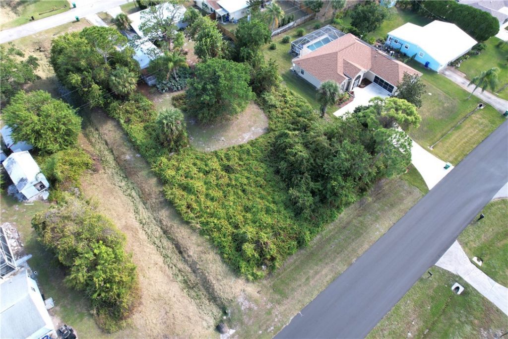 139 S Wimbrow Drive, Sebastian, FL 32958 Photo