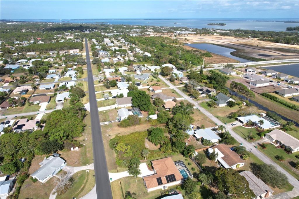 139 S Wimbrow Drive, Sebastian, FL 32958 Photo