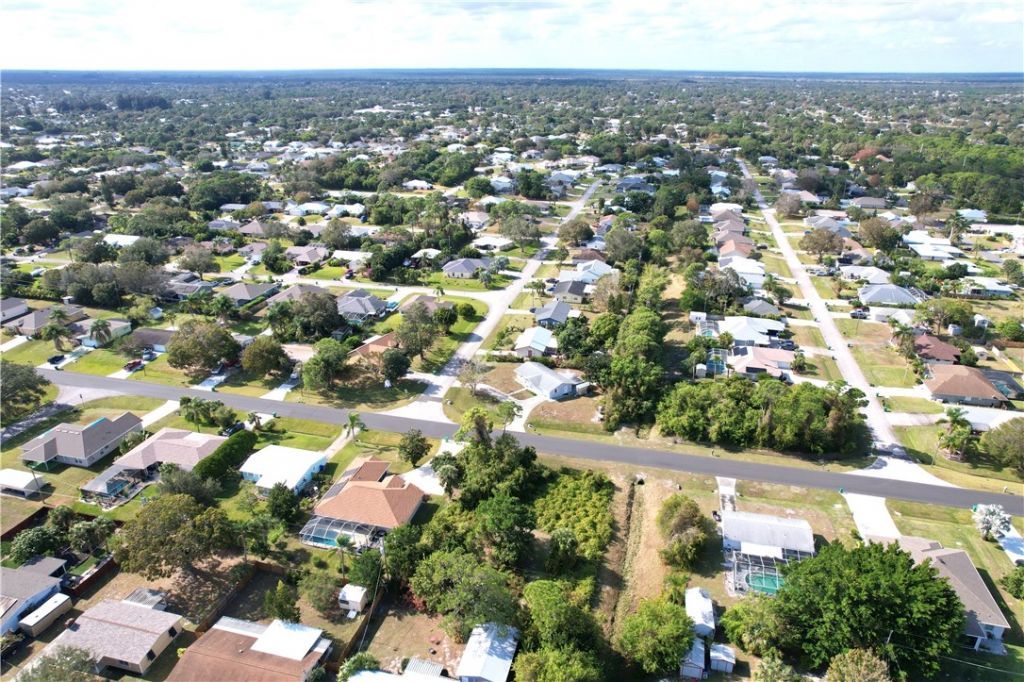 139 S Wimbrow Drive, Sebastian, FL 32958 Photo