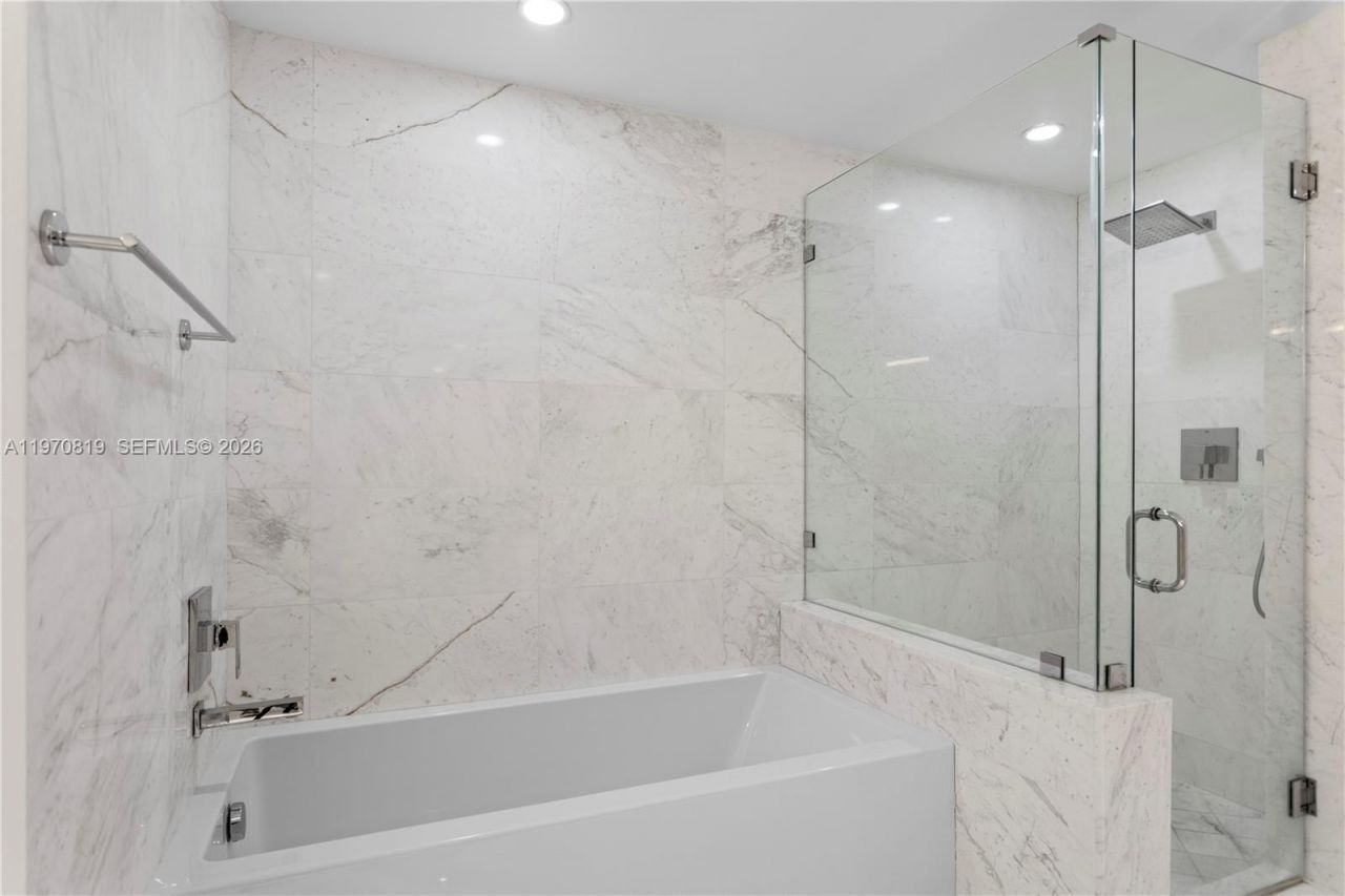 9940 W Bay Harbor Dr, Unit 3G-N, Bay Harbor Islands, FL 33154 Photo