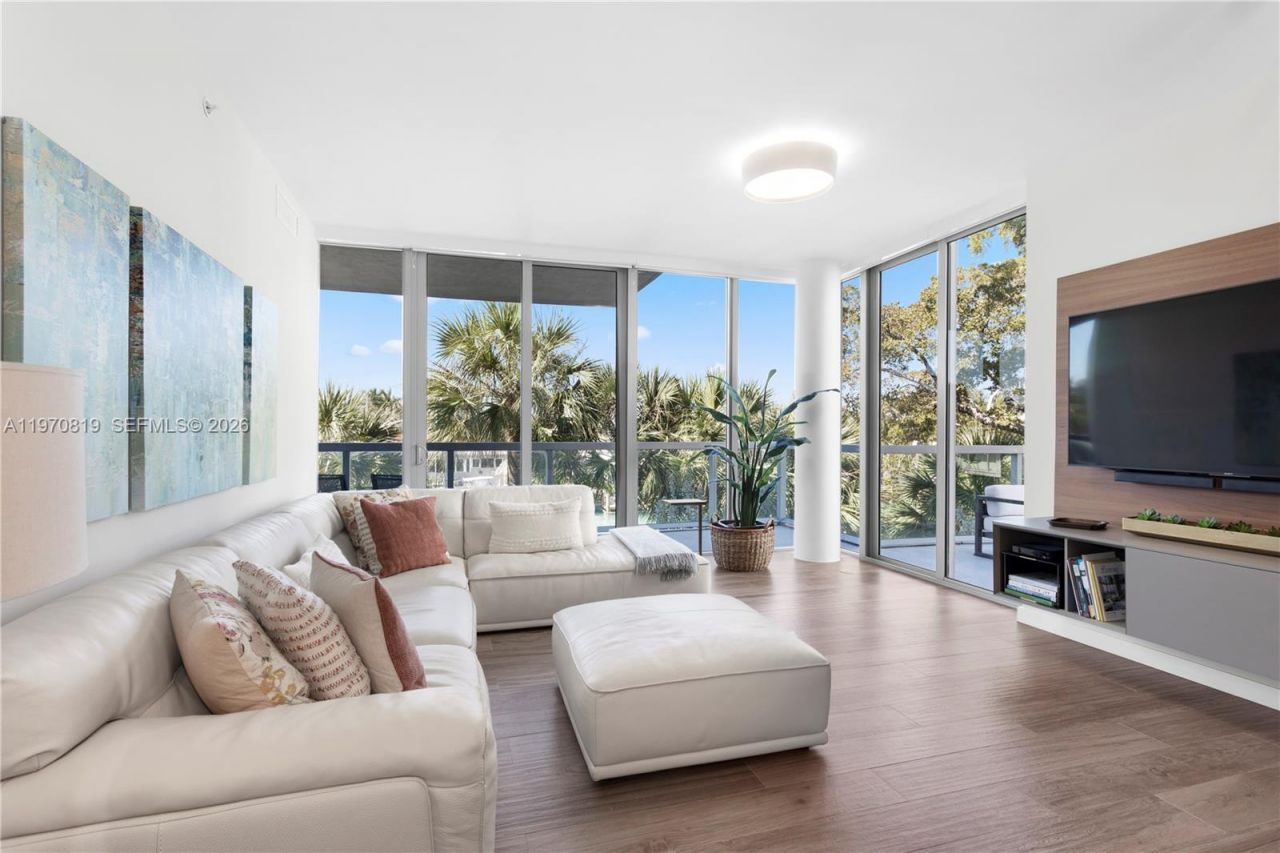 9940 W Bay Harbor Dr, Unit 3G-N, Bay Harbor Islands, FL 33154 Photo