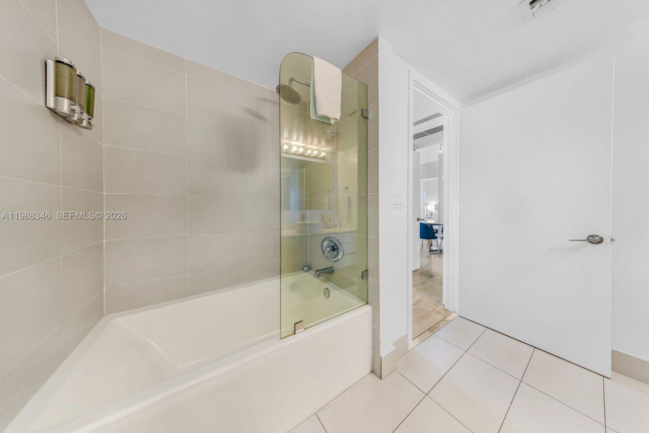 2600 E Hallandale Beach Blvd , Unit T3103, Hallandale Beach, FL 33009 Photo