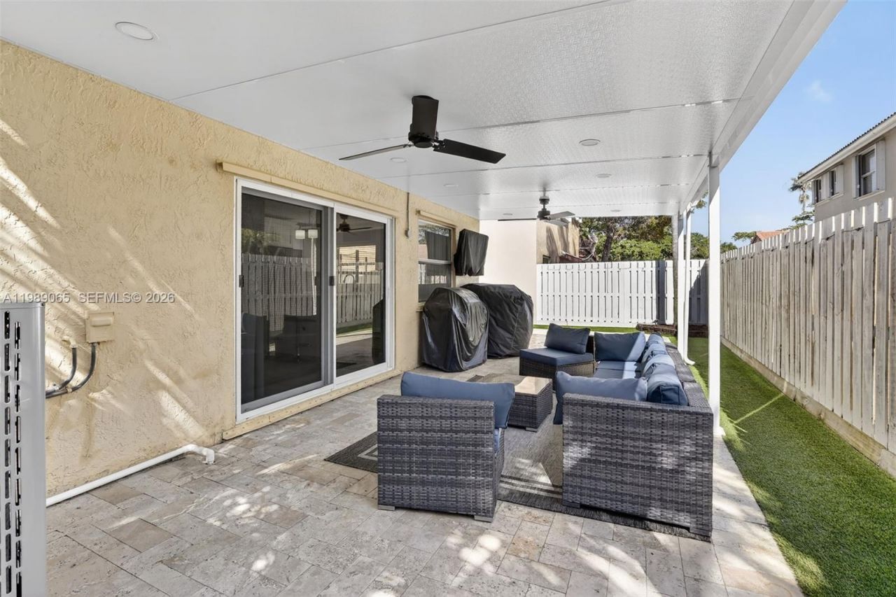 1245 NW 125th Ter , Sunrise, FL 33323 Photo