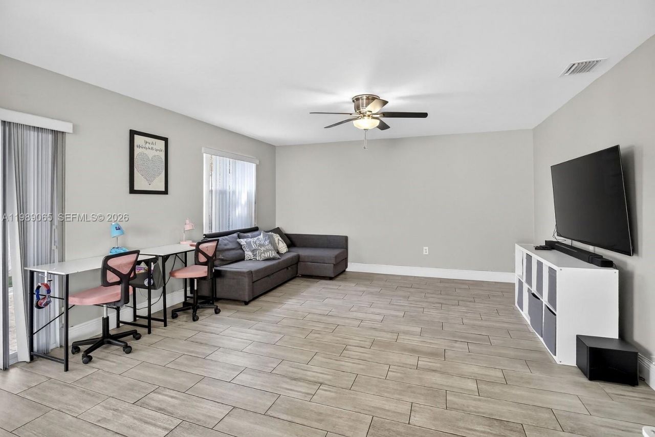 1245 NW 125th Ter , Sunrise, FL 33323 Photo