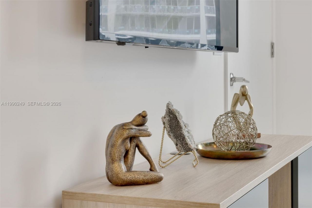 159 NE 6th St , Unit 2607, Miami, FL 33132 Photo