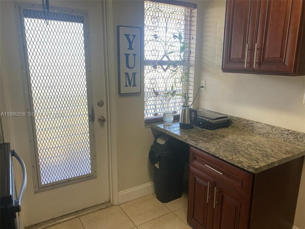 4700 Washington St , Unit 406, Hollywood, FL 33021 Photo