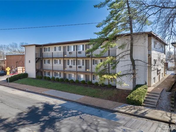 3704 Greenwood Boulevard , Maplewood, MO 63143