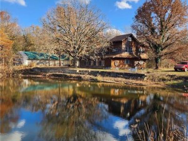 10562 Carr Road, Bismarck, MO 63624