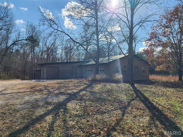 10562 Carr Road, Bismarck, MO 63624