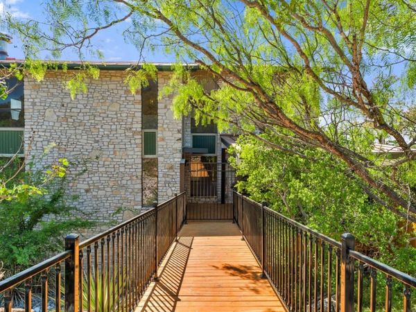 100 Semi CIR, Horseshoe Bay, TX 78657