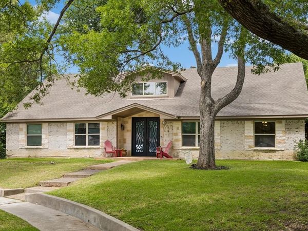 1433 Lincoln Place, Carrollton, TX 75006