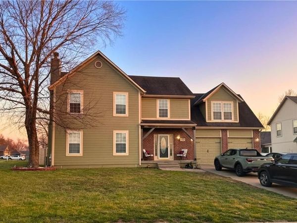 20865 Poplar Court, Spring Hill, KS 66083