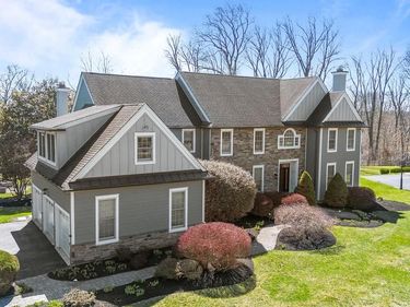 4 GREYSTONE CIRCLE, NEWTOWN SQUARE, PA 19073