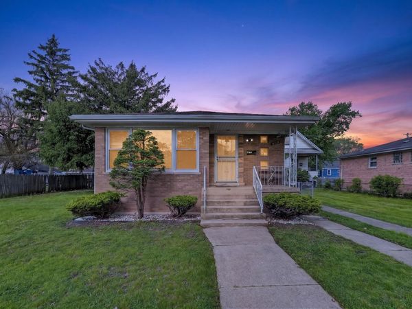12326 S Racine Avenue, Calumet Park, IL 60827