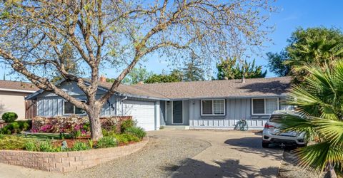 5105 Mount Rainier Dr, Sacramento, CA 95842 Photo