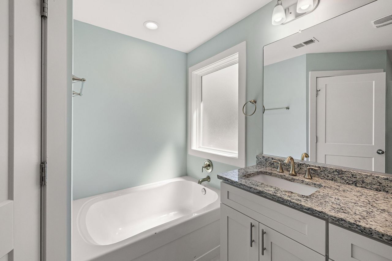 1129 Camp Road Photo 11