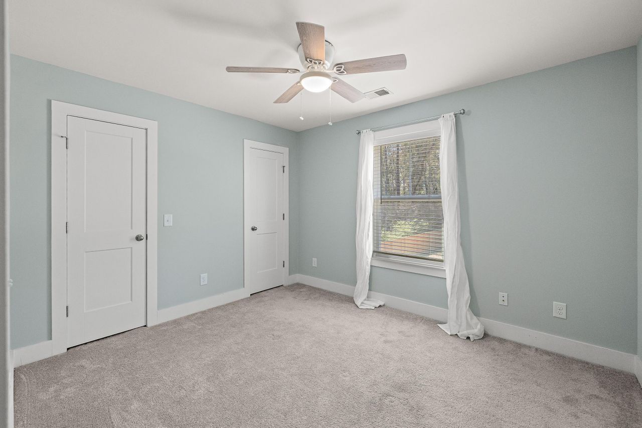 1129 Camp Road Photo 16