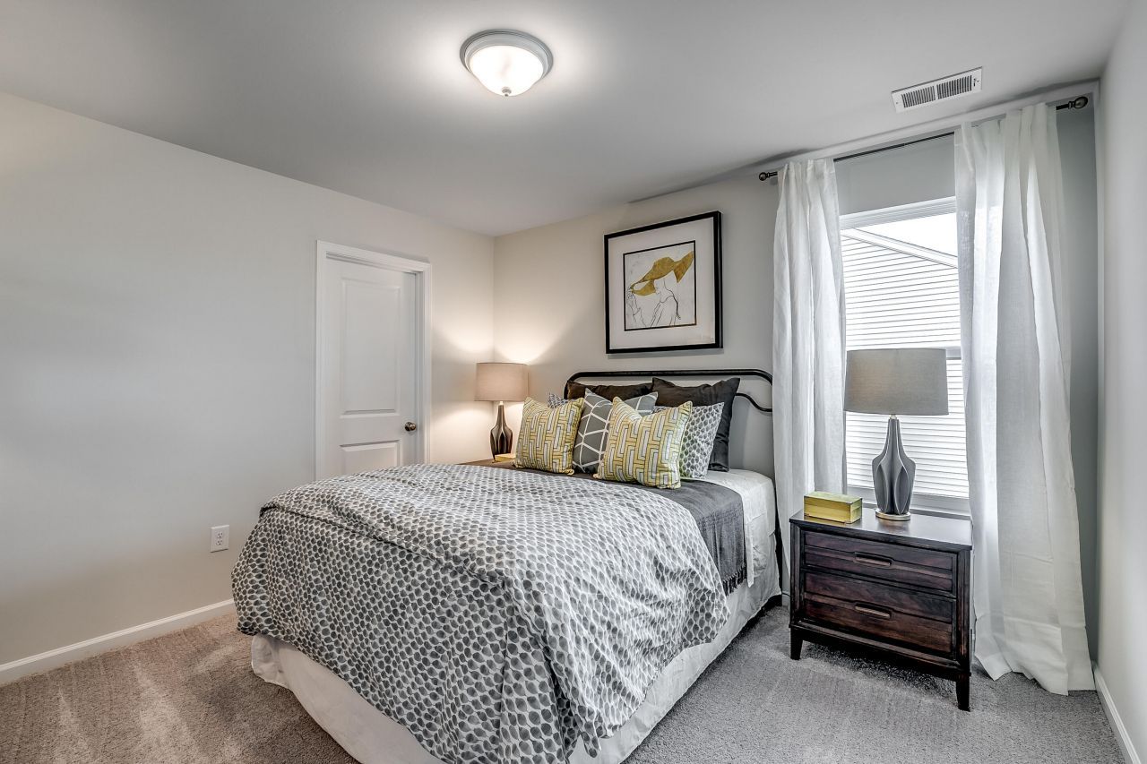 1029 Carolina Way Photo 15