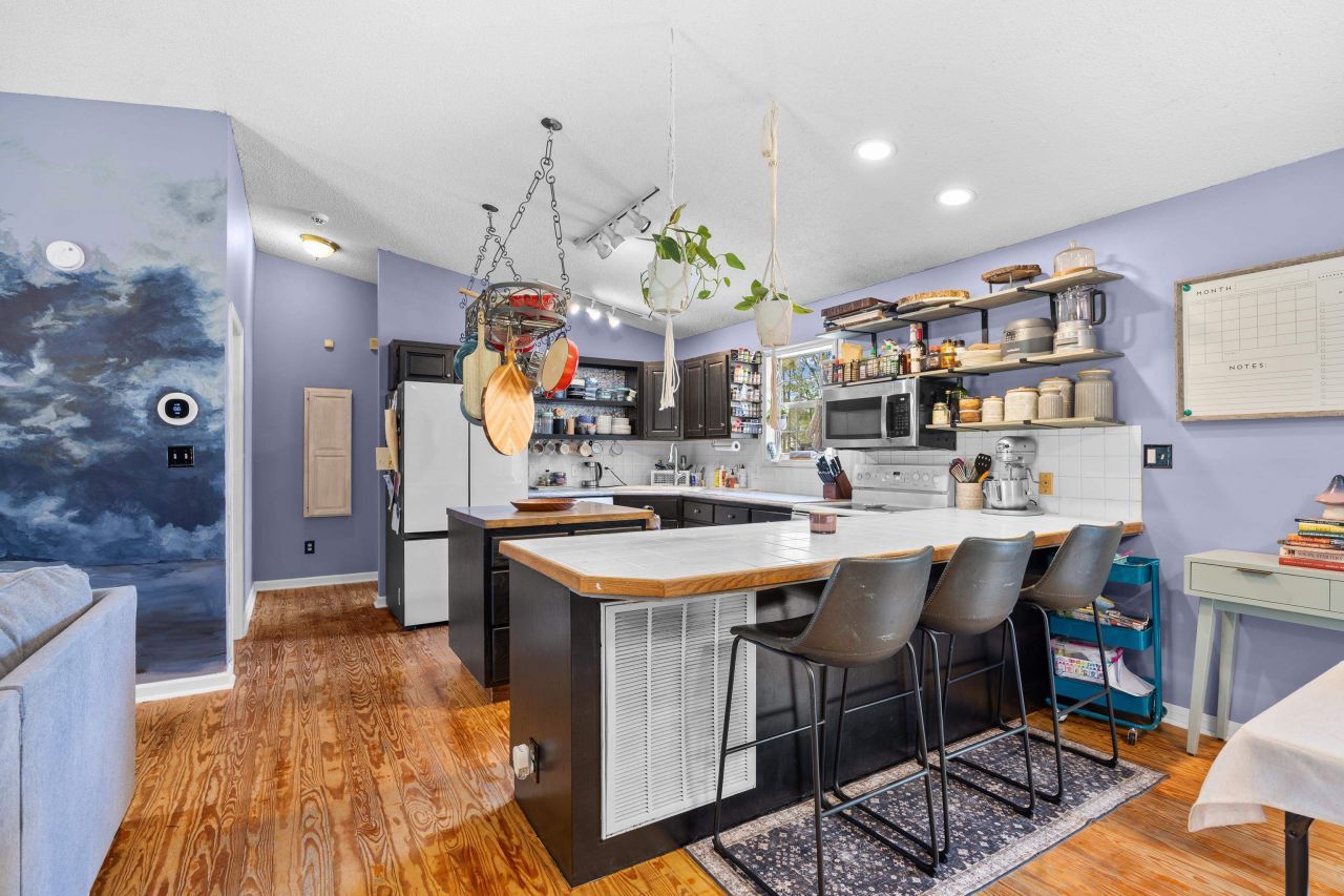 6874 Pee Dee Hwy. Photo 10