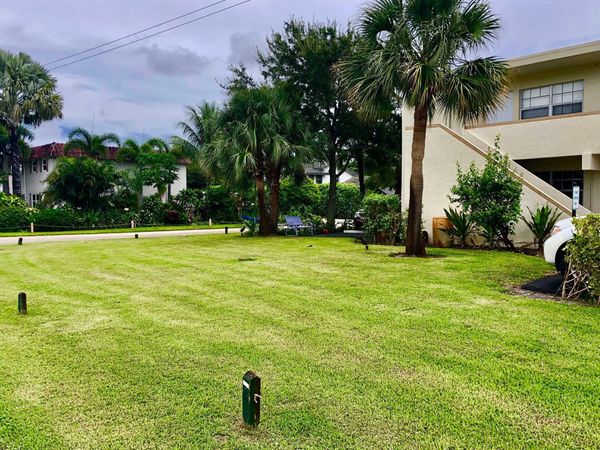 4670 NE 5th Avenue, Unit 17, Boca Raton, FL 33431