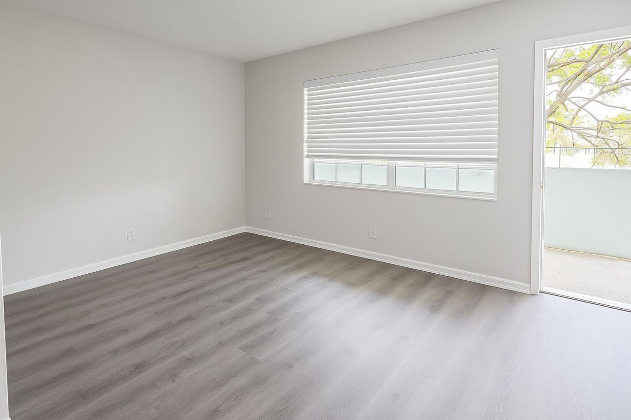 4670 NE 5th Avenue, Unit 17, Boca Raton, FL 33431 Photo