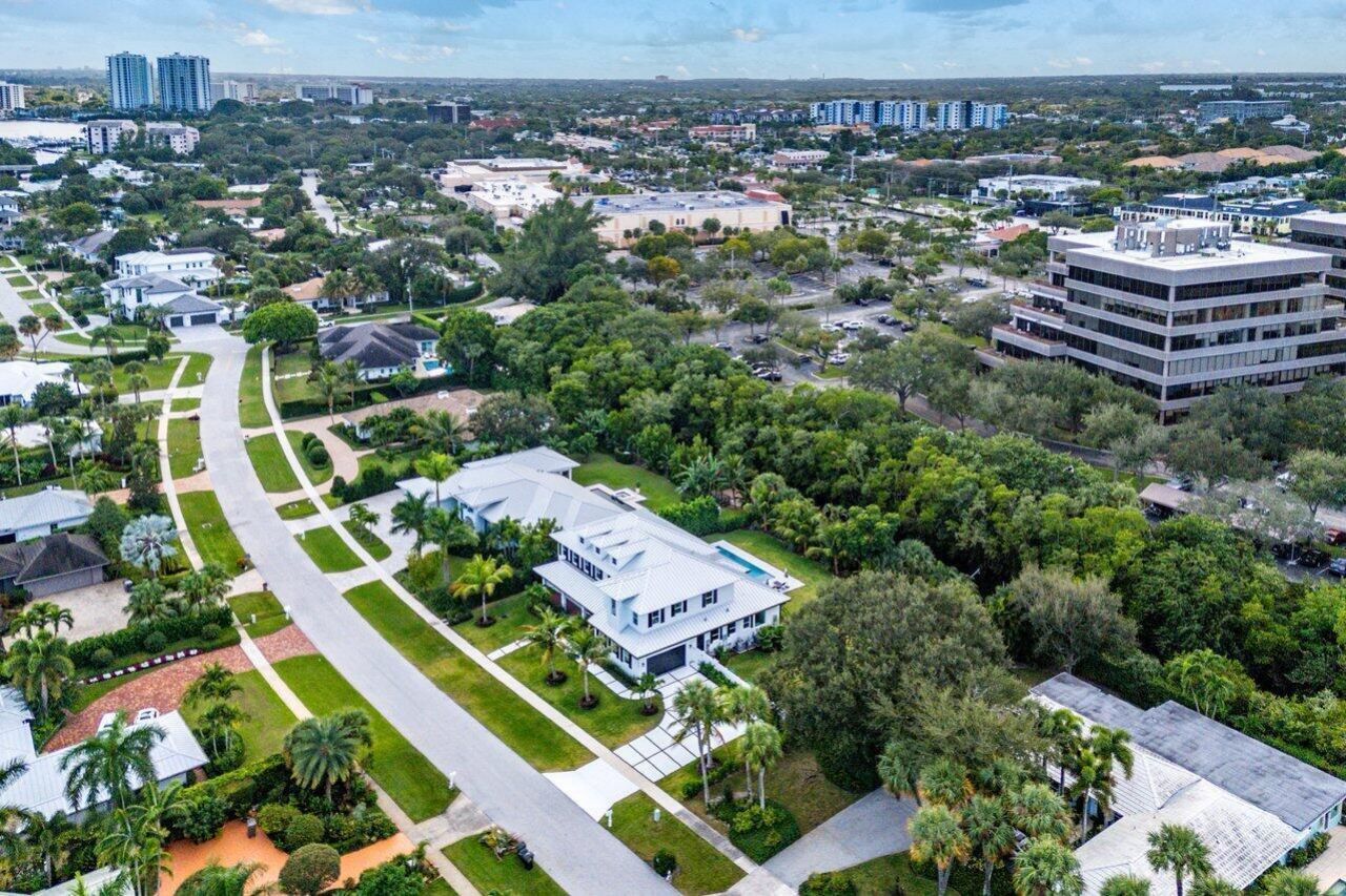 11823 Lake Shore Place, North Palm Beach, FL 33408 Photo