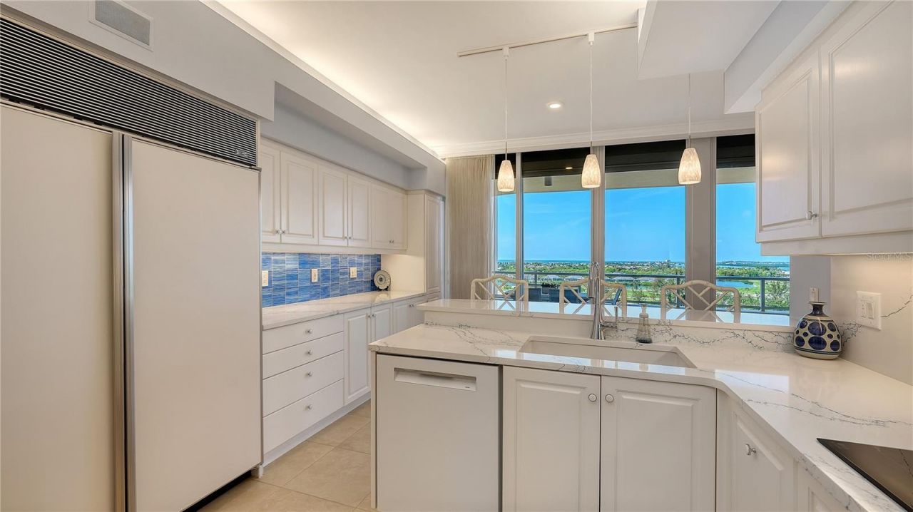3030 Grand Bay Boulevard, Unit 384, Longboat Key, FL 34228 Photo