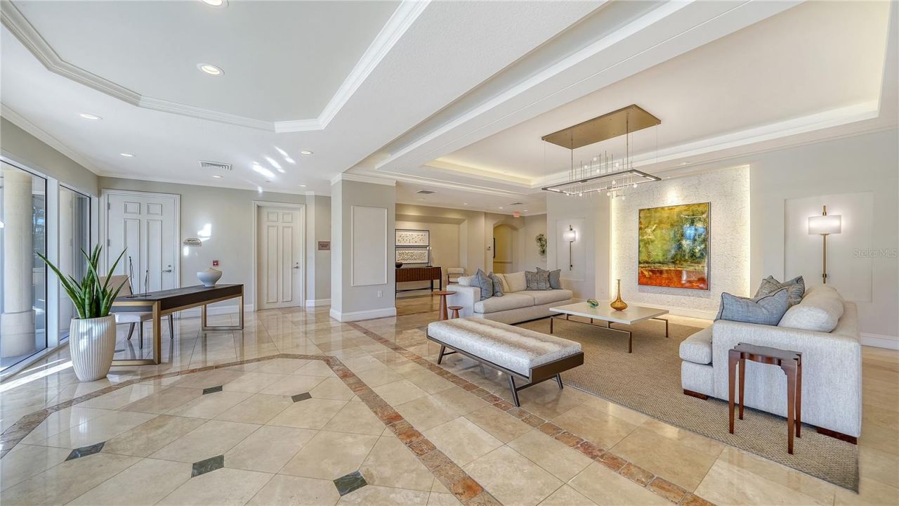 3030 Grand Bay Boulevard, Unit 384, Longboat Key, FL 34228 Photo