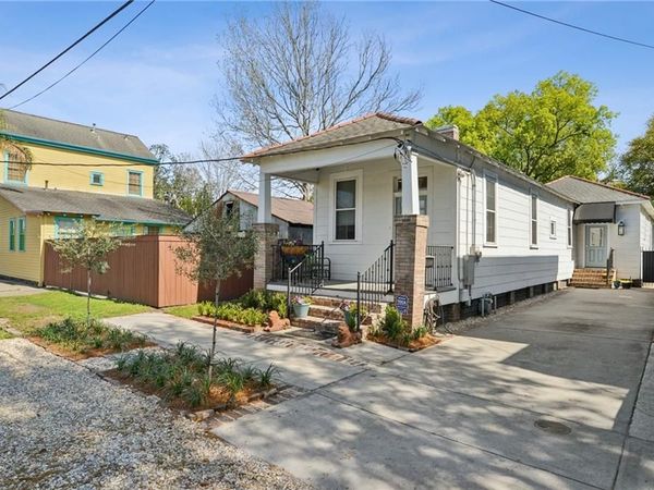 8227 BURTHE Street, New Orleans, LA 70118