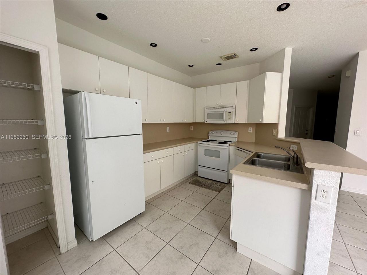 16602 SW 78th Ter , Miami, FL 33193 Photo