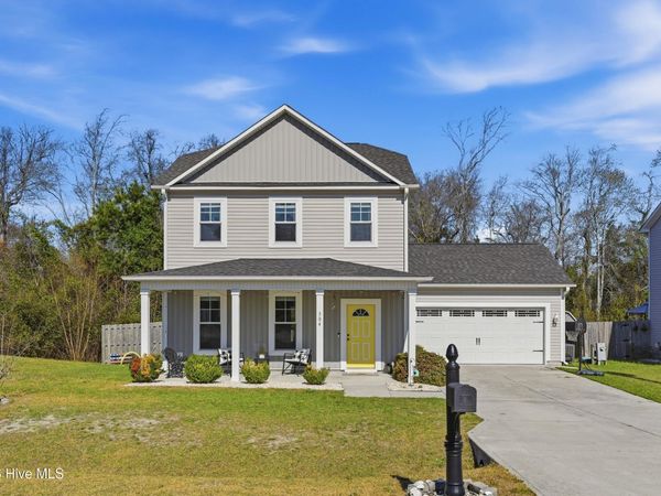 304 Holbrook Lane, Hubert, NC 28539
