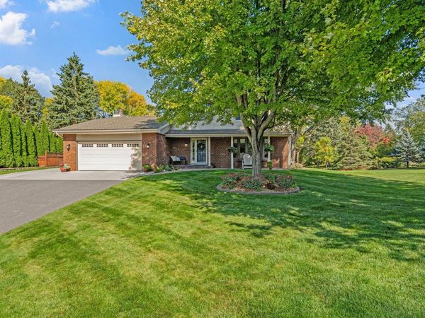 10710 36th Place N, Plymouth, MN 55441