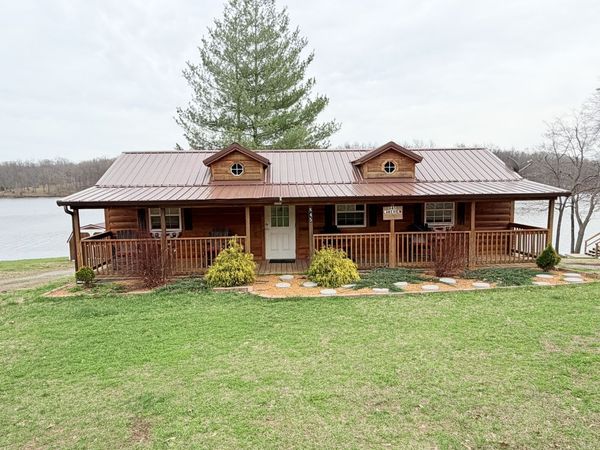 845 Lakeview Road , Galatia, IL 62935