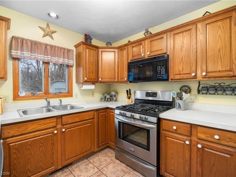 856 Tappan Circle, Vermilion, OH 44089 Photo 21